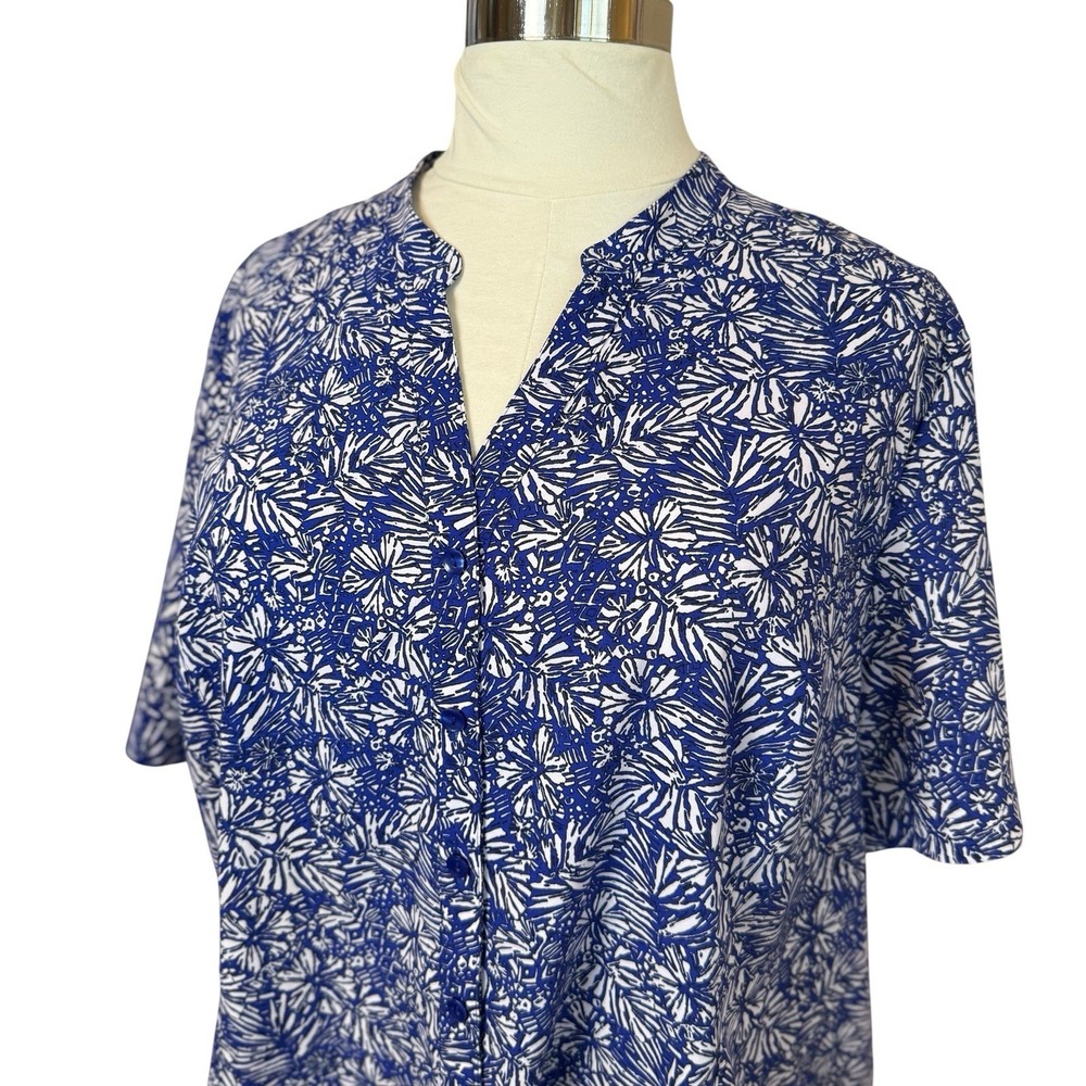 Catherines Persian Blue Floral V-Neck Button Up‎ Blouse Shirt Top 3X Tropical